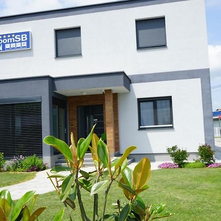 Rooms Slavonski Brod Bagian luar foto