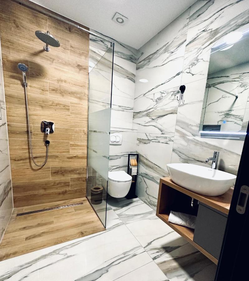 Rooms Slavonski Brod Bagian luar foto