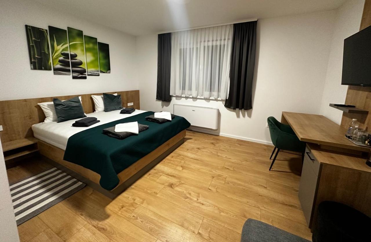 Rooms Slavonski Brod Bagian luar foto