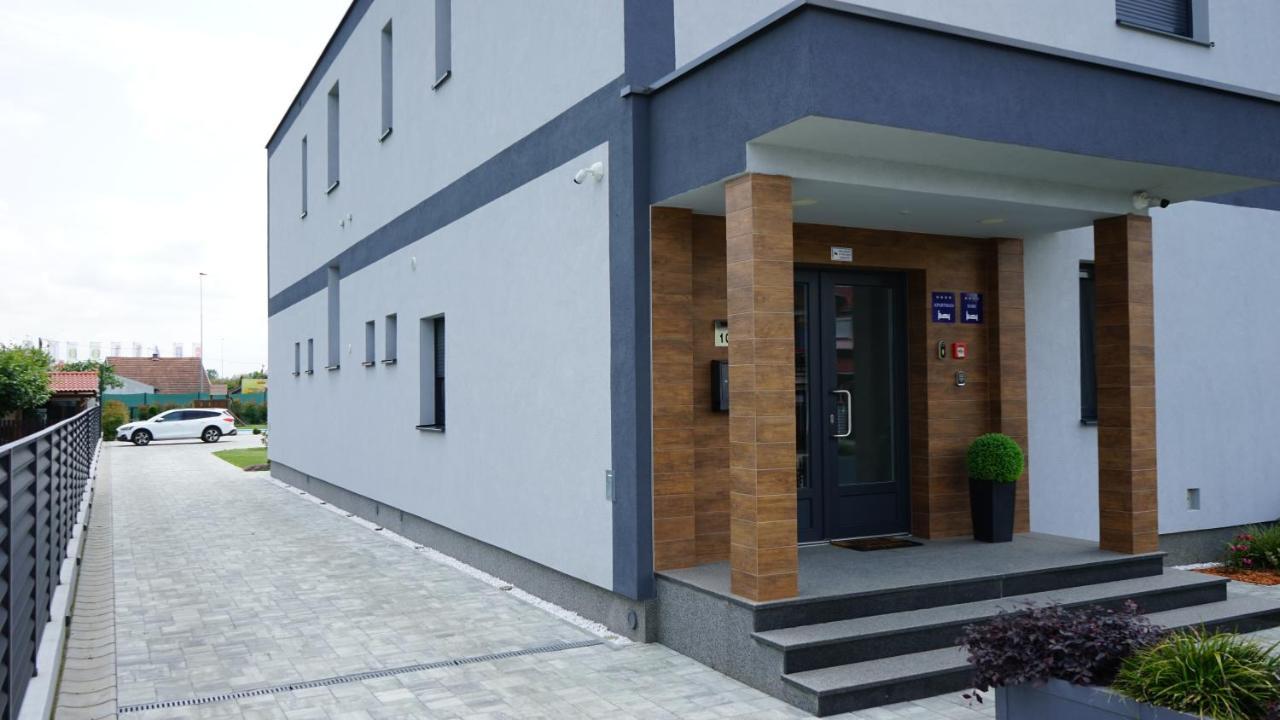 Rooms Slavonski Brod Bagian luar foto