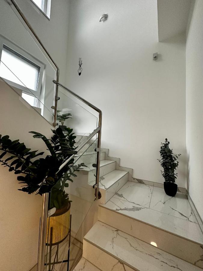 Rooms Slavonski Brod Bagian luar foto